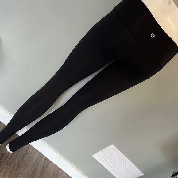 Lululemon Black leggings size 4 - Picture 2 of 3